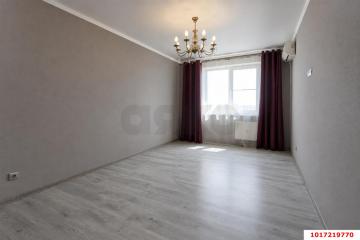 Фото №1: 1-комнатная квартира <span class="whitespace-nowrap">42 м²</span>, <span class="whitespace-nowrap">13/19 эт.</span> - Краснодар, мкр. 9-й километр, пр-д Репина, 5