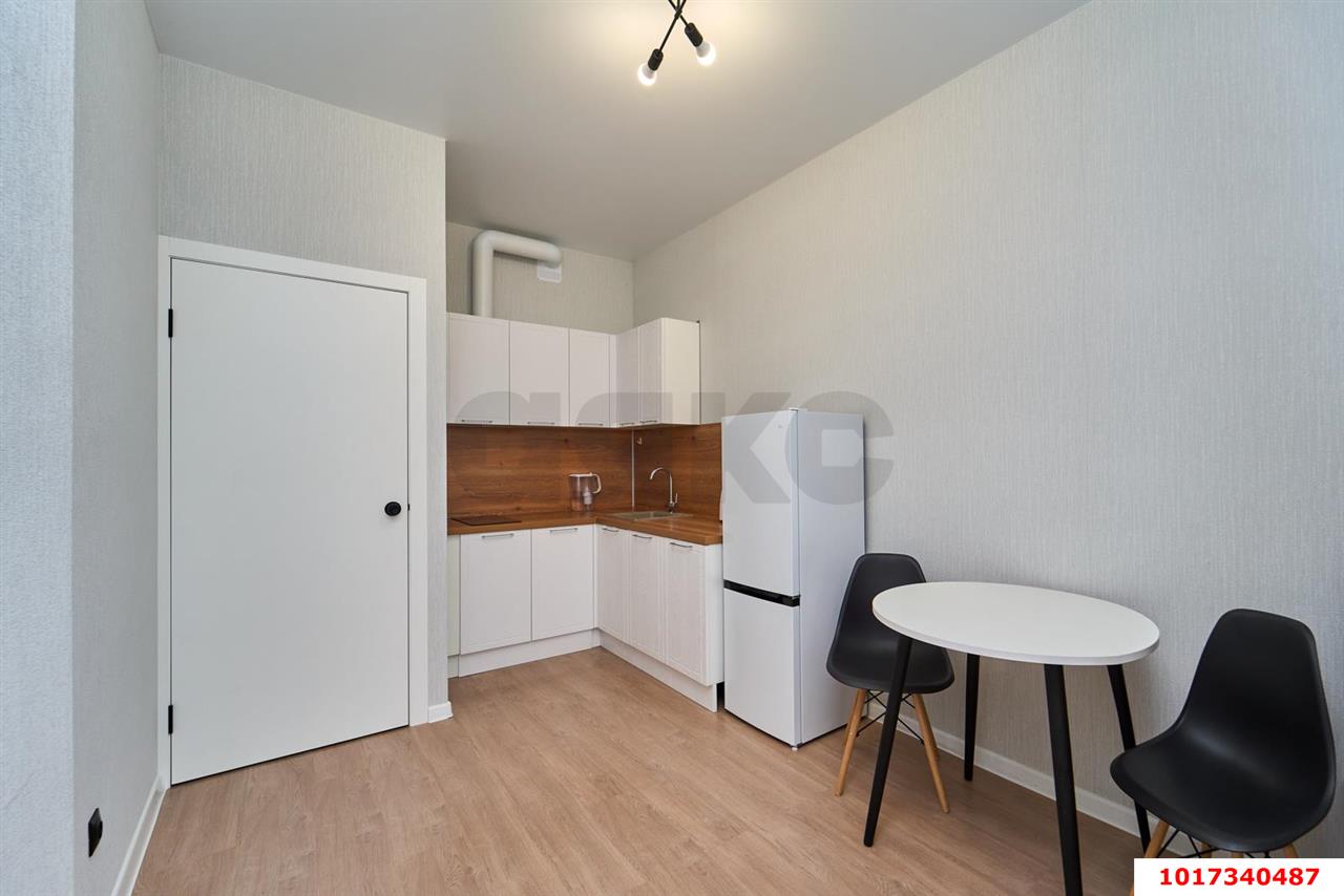 Фото №3: 1-комнатная квартира <span class="whitespace-nowrap">33 м²</span>, <span class="whitespace-nowrap">16/24 эт.</span> - Краснодар, Центральный внутригородской округ, Черёмушки, мкр. ЖК Фонтаны, ул. Воронежская, 47/10