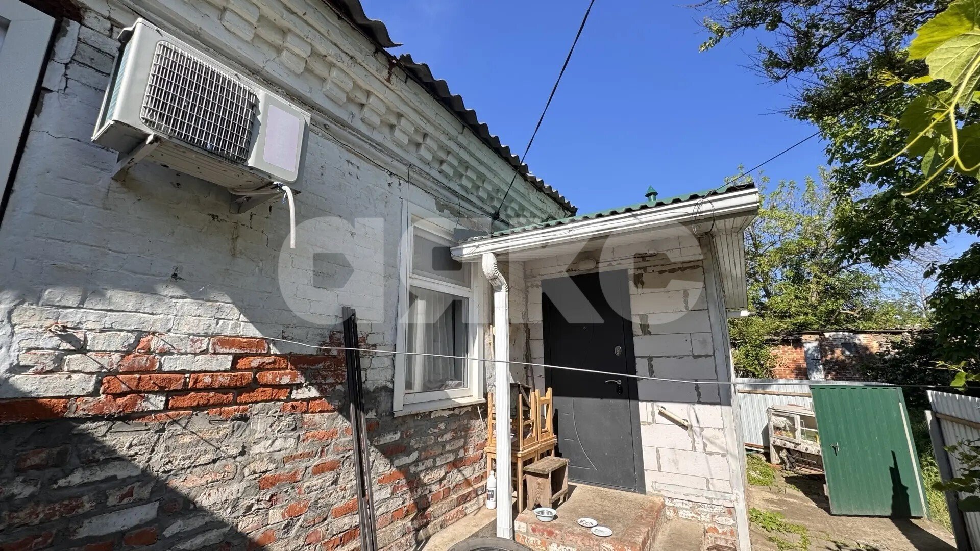 Фото №6: 2-комнатная квартира <span class="whitespace-nowrap">38 м²</span>, <span class="whitespace-nowrap">1/1 эт.</span> - Кореновск, мкр. 3-й квартал, ул. Красная, 95
