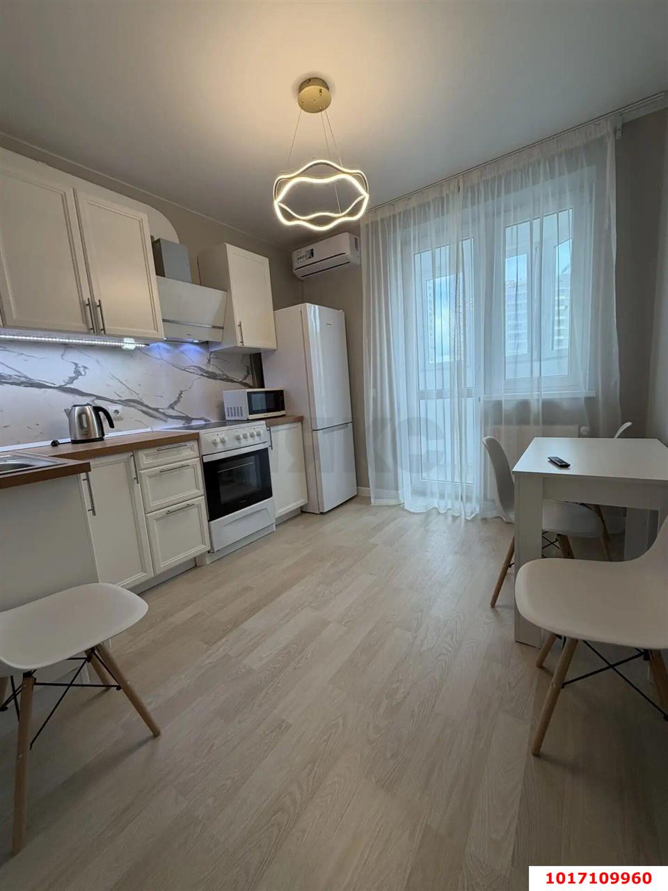 Фото №2: 1-комнатная квартира <span class="whitespace-nowrap">38 м²</span>, <span class="whitespace-nowrap">19/24 эт.</span> - Краснодар, Карасунский внутригородской округ, мкр. ЖК Сказка Град, ул. имени В.Н. Мачуги, 166А