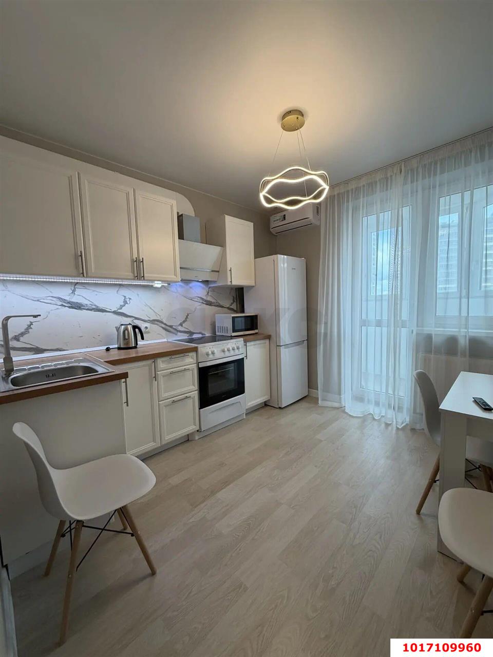 Фото №4: 1-комнатная квартира <span class="whitespace-nowrap">38 м²</span>, <span class="whitespace-nowrap">19/24 эт.</span> - Краснодар, Карасунский внутригородской округ, мкр. ЖК Сказка Град, ул. имени В.Н. Мачуги, 166А
