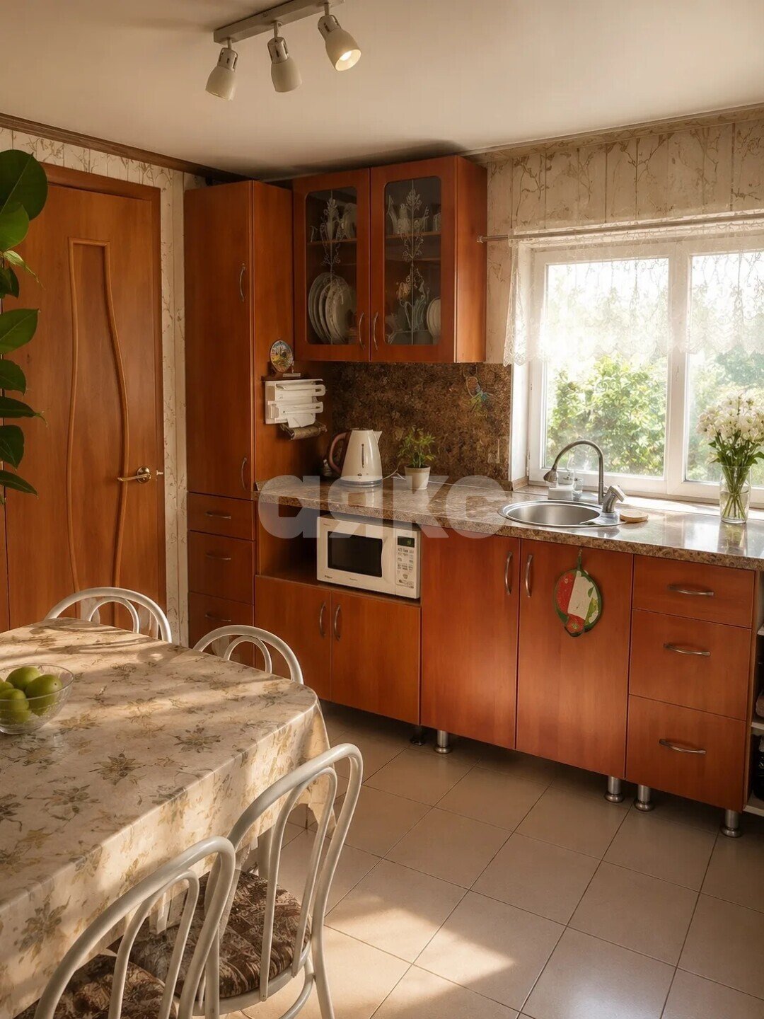 Фото №6: Дом <span class="whitespace-nowrap">61 м²</span> <span class="whitespace-nowrap">+ 15 сот.</span>, <span class="whitespace-nowrap">1 эт.</span> - Прикубанский, ул. Шоссейная, 50