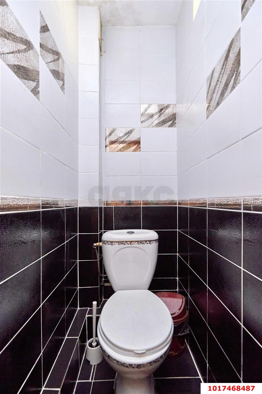 Фото №13: 2-комнатная квартира <span class="whitespace-nowrap">49 м²</span>, <span class="whitespace-nowrap">1/5 эт.</span> - Краснодар, Прикубанский внутригородской округ, мкр. Фестивальный, ул. Воровского, 195