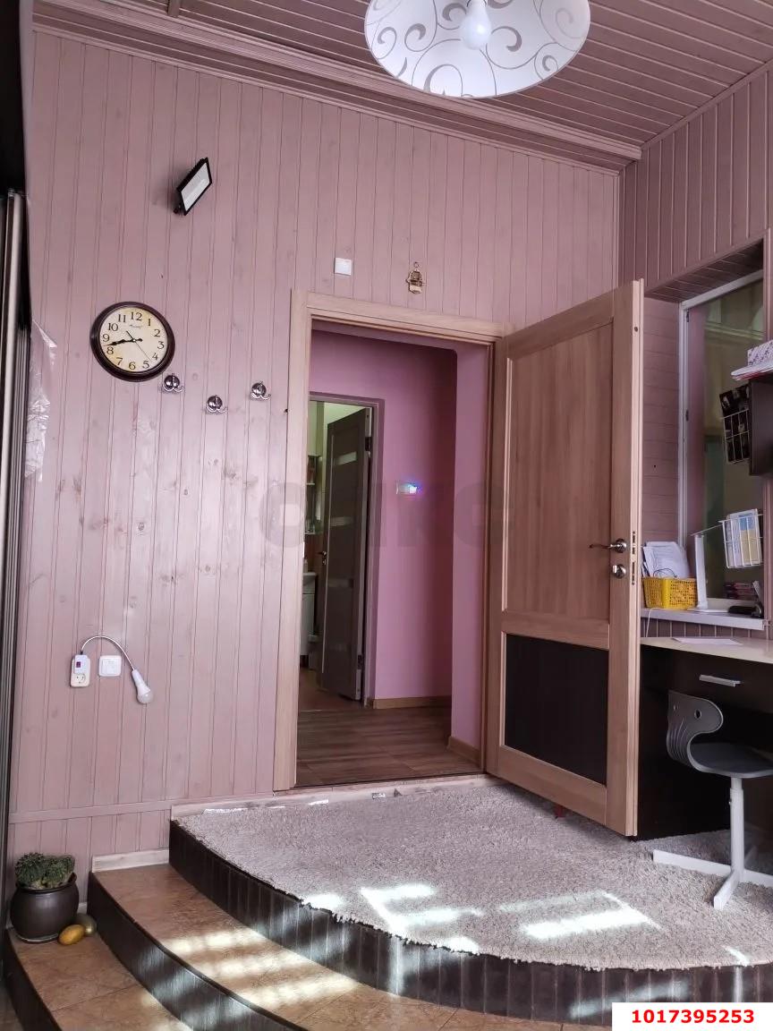 Фото №10: 3-комнатная квартира <span class="whitespace-nowrap">50 м²</span>, <span class="whitespace-nowrap">1/1 эт.</span> - Краснодар, Западный внутригородской округ, мкр. Центральный, ул. Ленина, 24