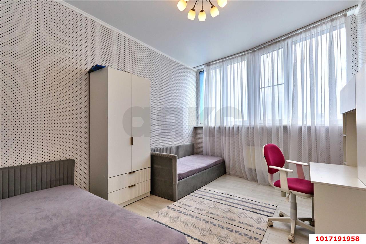 Фото №8: 2-комнатная квартира <span class="whitespace-nowrap">90 м²</span>, <span class="whitespace-nowrap">7/22 эт.</span> - Краснодар, Западный внутригородской округ, ЖК Адмирал, мкр. Центральный, ул. Кубанская набережная, 39