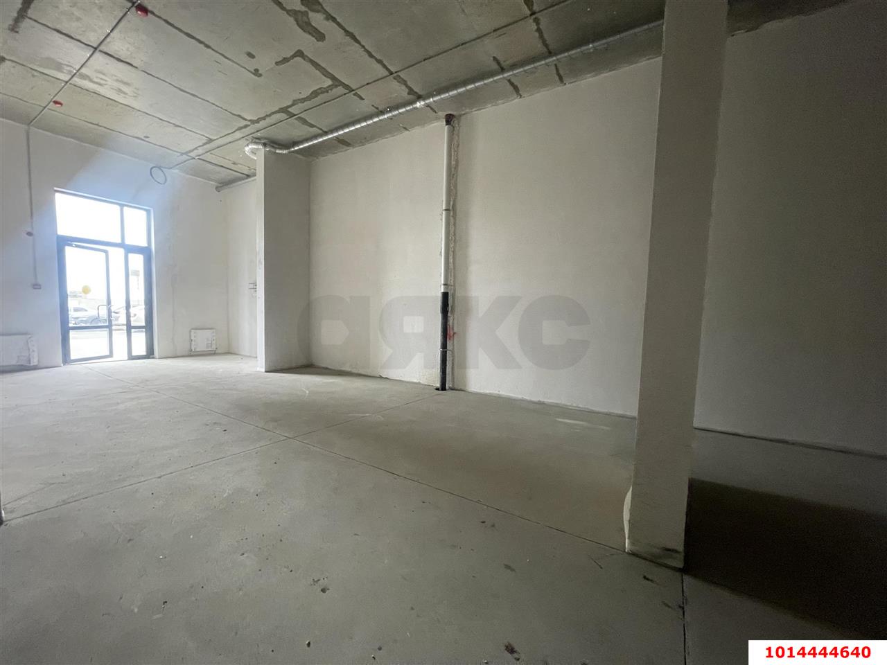 Фото №8: Торговое помещение <span class="whitespace-nowrap">95 м²</span>, <span class="whitespace-nowrap">1/9 эт.</span> - Краснодар, Прикубанский внутригородской округ, мкр. ЖК Тёплые Края, ул. имени Виктора Анфиногенова, 12к3