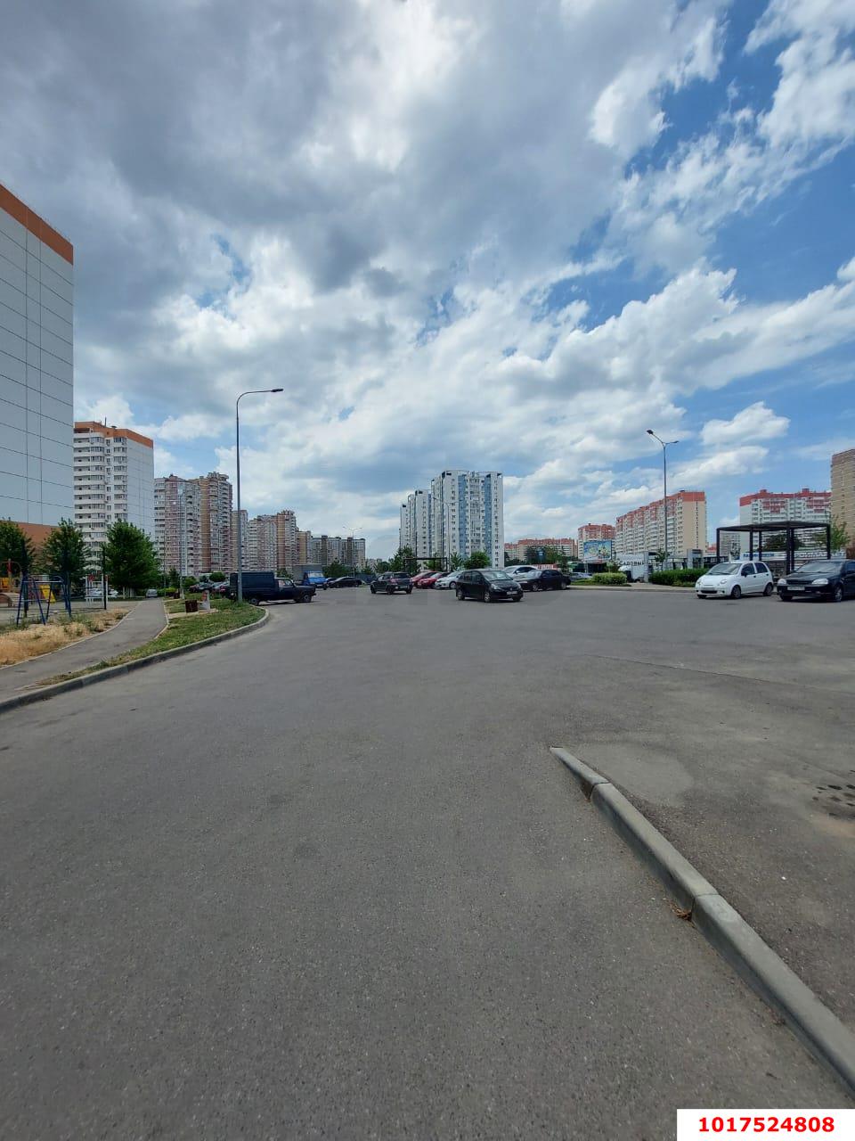 Фото №12: 1-комнатная квартира <span class="whitespace-nowrap">34 м²</span>, <span class="whitespace-nowrap">14/16 эт.</span> - Краснодар, Прикубанский внутригородской округ, ж/р Восточный, ул. Генерала Трошева, 17