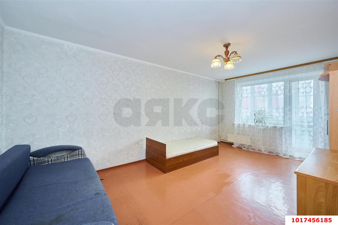 Фото №2: 1-комнатная квартира <span class="whitespace-nowrap">35 м²</span>, <span class="whitespace-nowrap">10/16 эт.</span> - Краснодар, Западный внутригородской округ, мкр. Юбилейный, ул. 70-летия Октября, 4