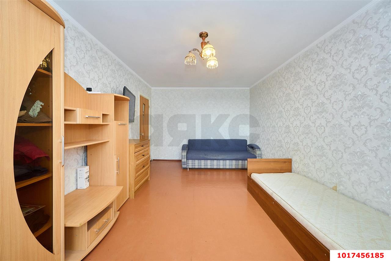 Фото №3: 1-комнатная квартира <span class="whitespace-nowrap">35 м²</span>, <span class="whitespace-nowrap">10/16 эт.</span> - Краснодар, Западный внутригородской округ, мкр. Юбилейный, ул. 70-летия Октября, 4