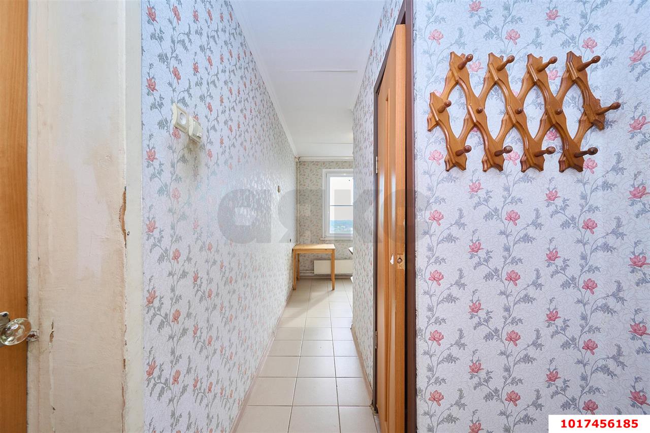 Фото №6: 1-комнатная квартира <span class="whitespace-nowrap">35 м²</span>, <span class="whitespace-nowrap">10/16 эт.</span> - Краснодар, Западный внутригородской округ, мкр. Юбилейный, ул. 70-летия Октября, 4