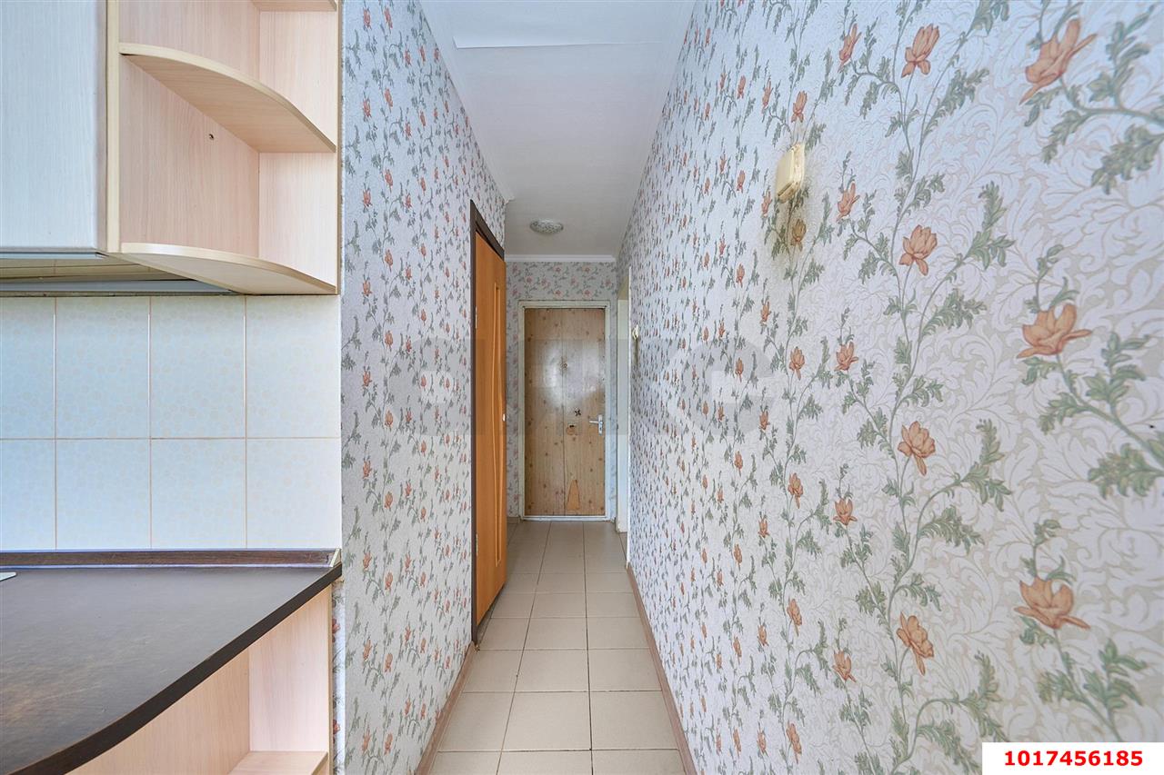 Фото №11: 1-комнатная квартира <span class="whitespace-nowrap">35 м²</span>, <span class="whitespace-nowrap">10/16 эт.</span> - Краснодар, Западный внутригородской округ, мкр. Юбилейный, ул. 70-летия Октября, 4