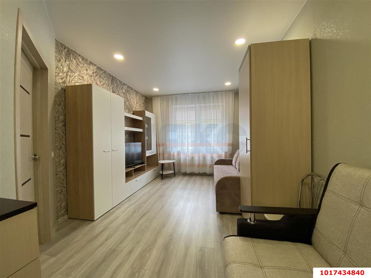 Фото №4: 1-комнатная квартира <span class="whitespace-nowrap">39 м²</span>, <span class="whitespace-nowrap">2/9 эт.</span> - Краснодар, Прикубанский внутригородской округ, Славянский, мкр. Светлоград, ул. Красных Партизан, 1/4к12
