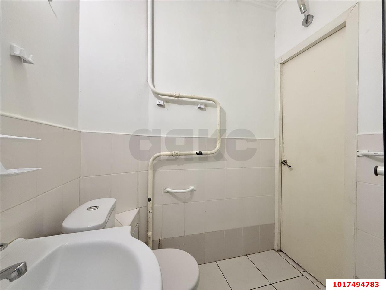 Фото №11: 2-комнатная квартира <span class="whitespace-nowrap">42 м²</span>, <span class="whitespace-nowrap">1/5 эт.</span> - Краснодар, Прикубанский внутригородской округ, мкр. Славянский, ул. Азовская, 5