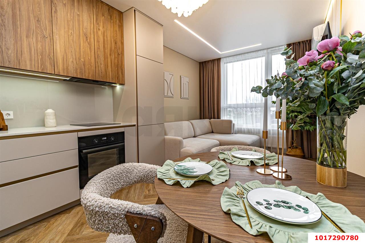 Фото №1: 2-комнатная квартира <span class="whitespace-nowrap">55 м²</span>, <span class="whitespace-nowrap">7/24 эт.</span> - Краснодар, Центральный внутригородской округ, Табачная Фабрика, мкр. ЖК Все Свои Вип, ул. Колхозная, 5/2к3