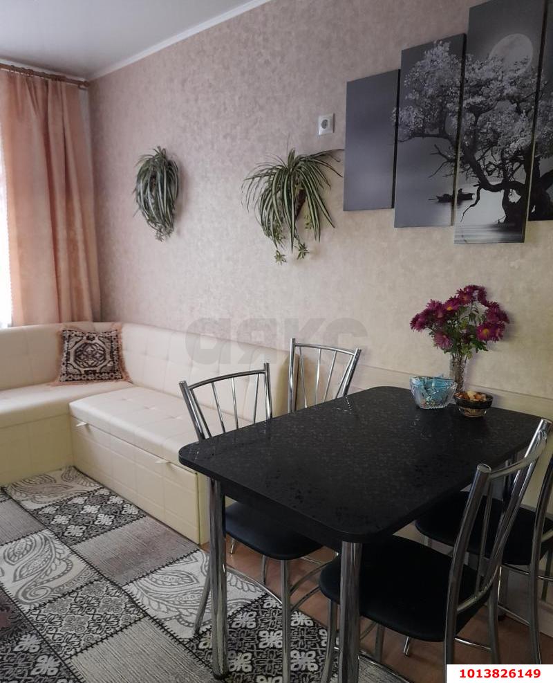 Фото №2: 1-комнатная квартира <span class="whitespace-nowrap">42 м²</span>, <span class="whitespace-nowrap">4/4 эт.</span> - Знаменский, мкр. Карасунский внутригородской округ, ул. Виноградная, 2/1