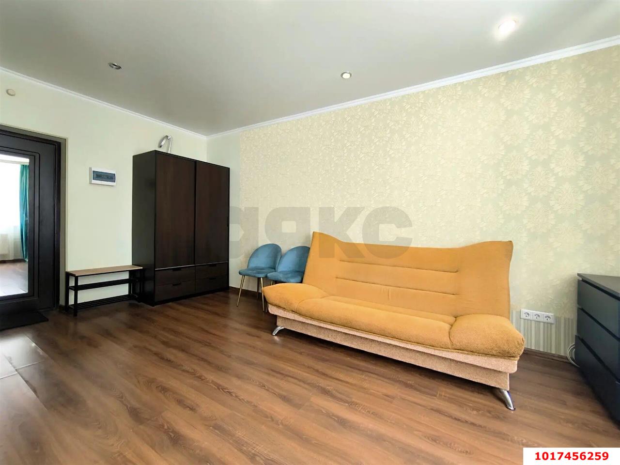 Фото №3: Студия <span class="whitespace-nowrap">26 м²</span>, <span class="whitespace-nowrap">3/11 эт.</span> - Краснодар, Прикубанский внутригородской округ, Славянский, мкр. Светлоград, ул. Красных Партизан, 1/4к4