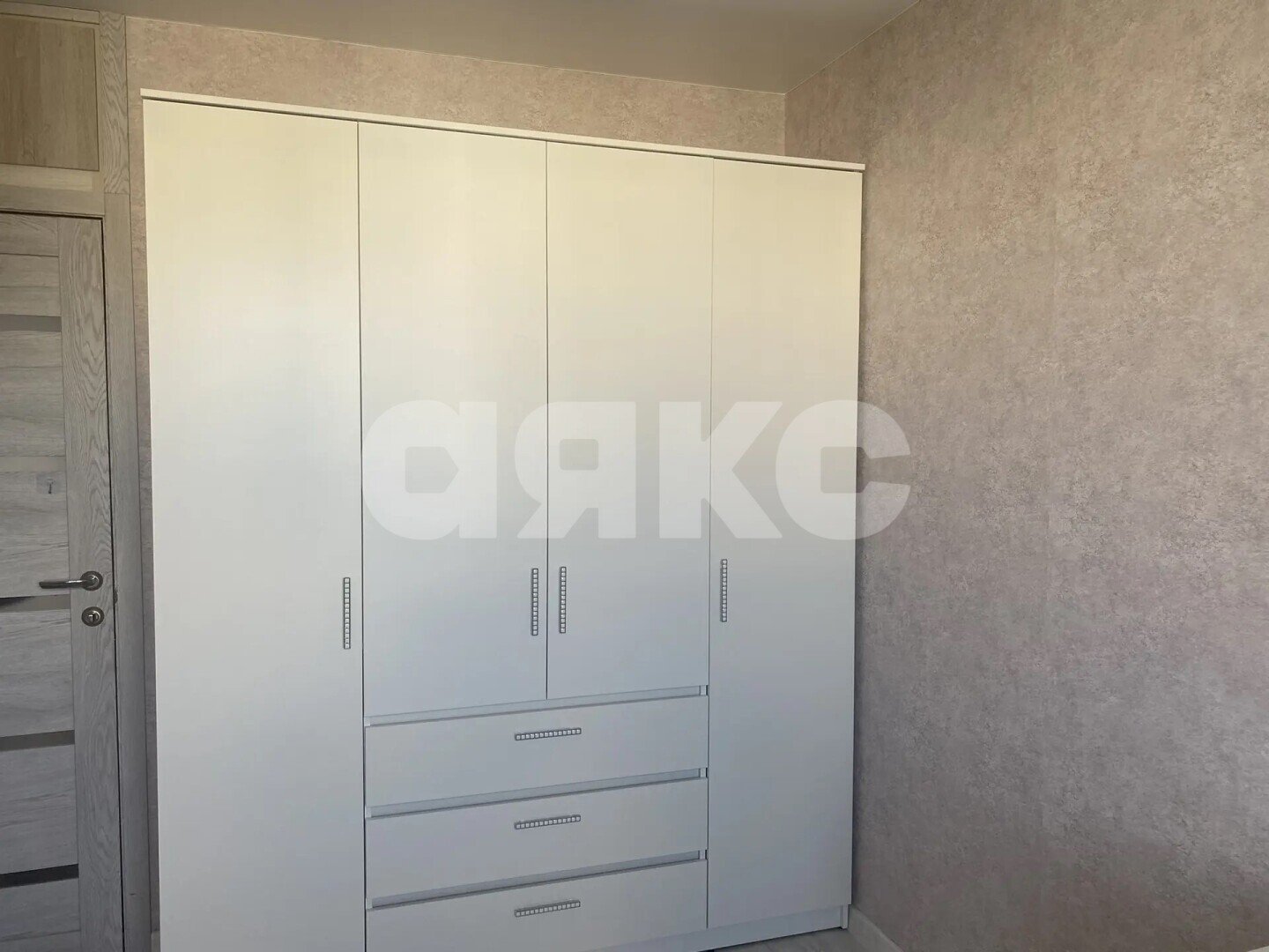 Фото №6: 3-комнатная квартира <span class="whitespace-nowrap">64 м²</span>, <span class="whitespace-nowrap">9/9 эт.</span> - Волгоград, Тракторозаводский, Спартановка, мкр. 410-й, ул. Кропоткина, 5