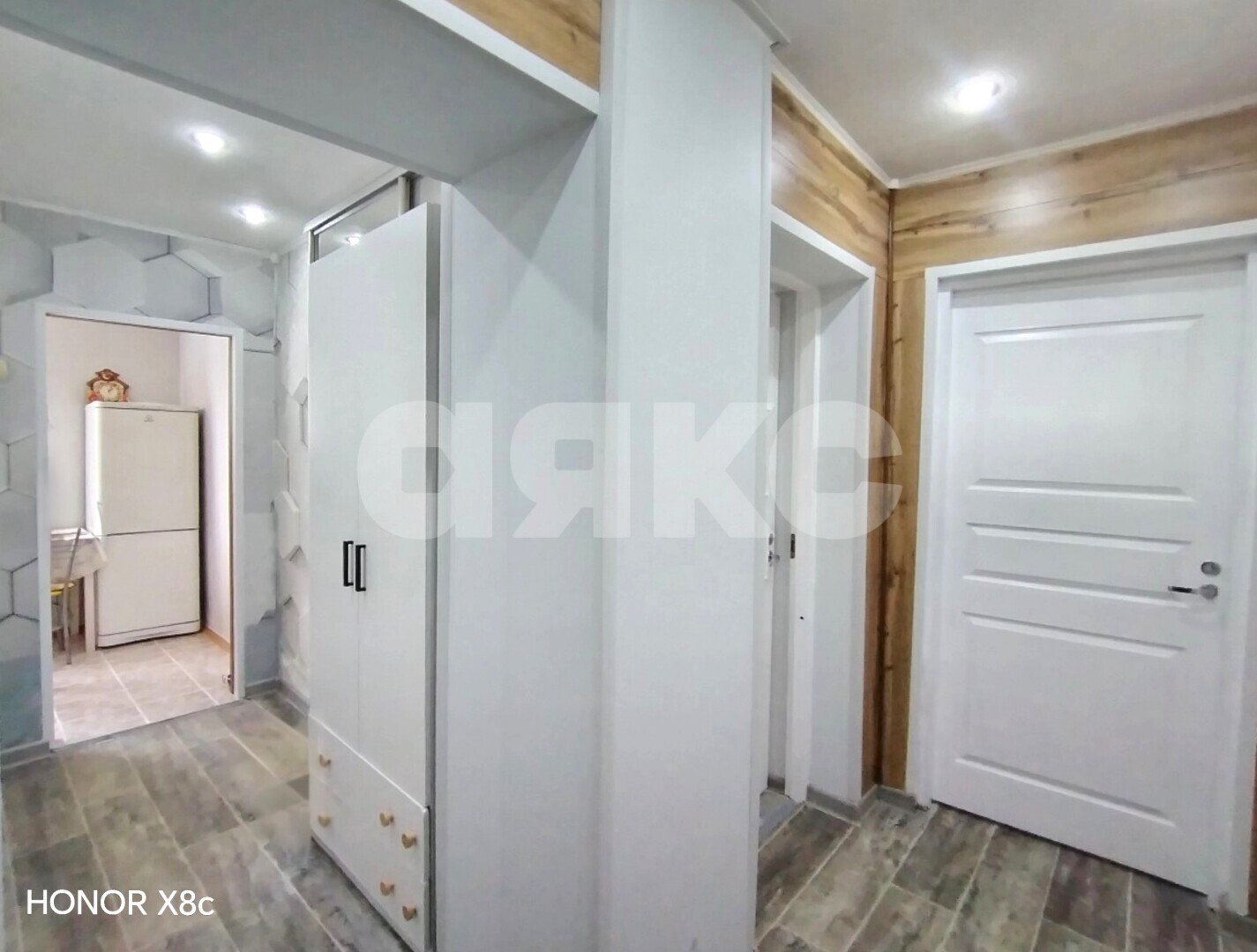 Фото №25: 3-комнатная квартира <span class="whitespace-nowrap">55 м²</span>, <span class="whitespace-nowrap">2/2 эт.</span> - Волгоград, Краснооктябрьский, п. Мансардный, ул. Капитана Тряскина, 31