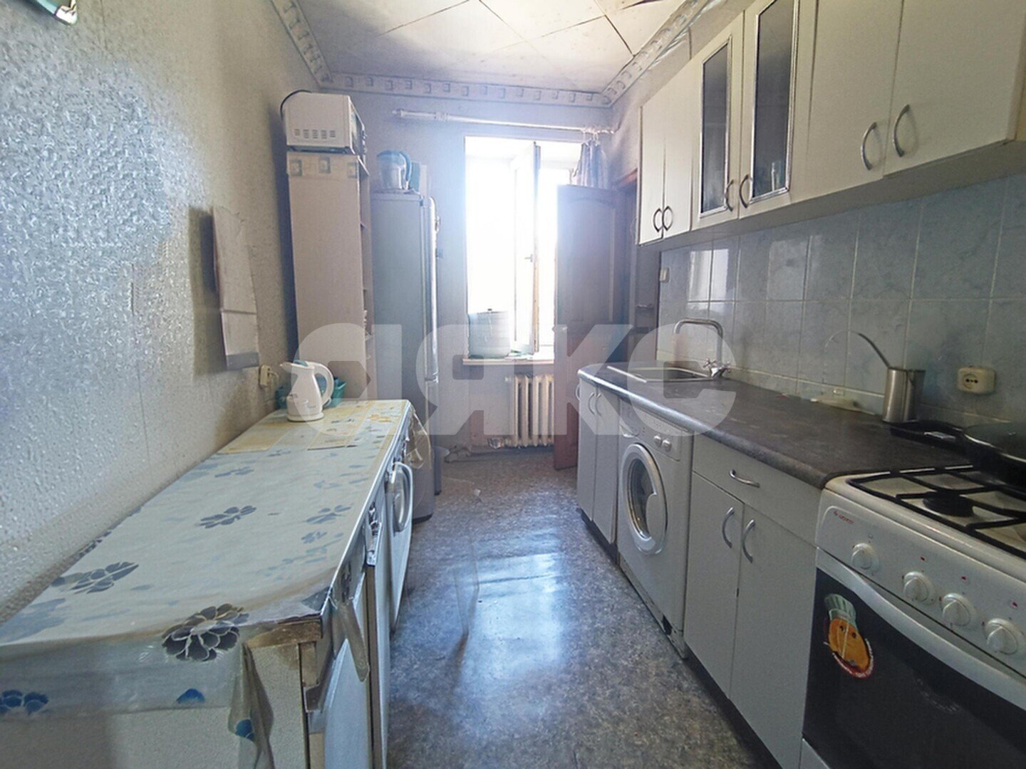 Фото №10: 3-комнатная квартира <span class="whitespace-nowrap">72 м²</span>, <span class="whitespace-nowrap">2/4 эт.</span> - Волгоград, р. Тракторозаводский, ул. 95-й Гвардейской Дивизии, 4