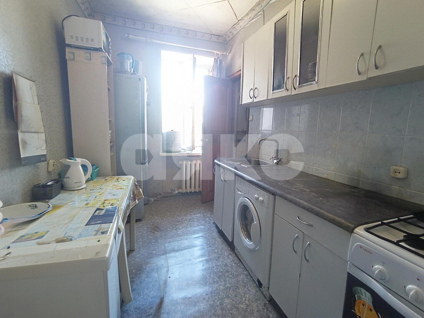 Фото №2: 3-комнатная квартира <span class="whitespace-nowrap">72 м²</span>, <span class="whitespace-nowrap">2/4 эт.</span> - Волгоград, р. Тракторозаводский, ул. 95-й Гвардейской Дивизии, 4