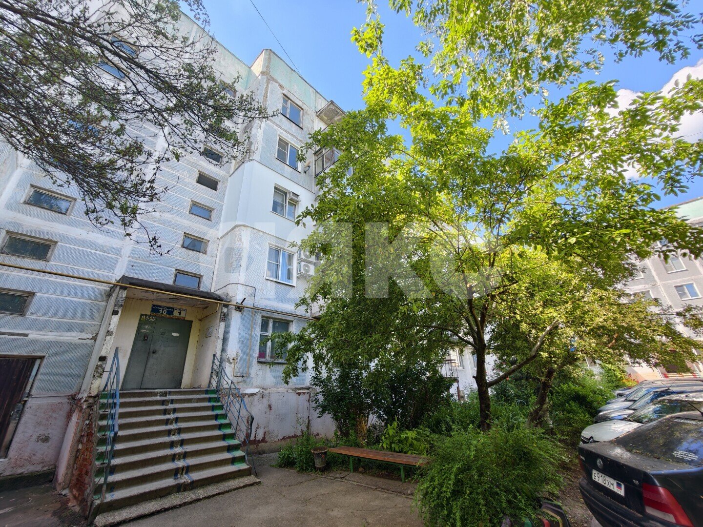 Фото №6: 2-комнатная квартира <span class="whitespace-nowrap">51 м²</span>, <span class="whitespace-nowrap">4/5 эт.</span> - Кореновск, мкр. Военный городок, ул. Циолковского, 10