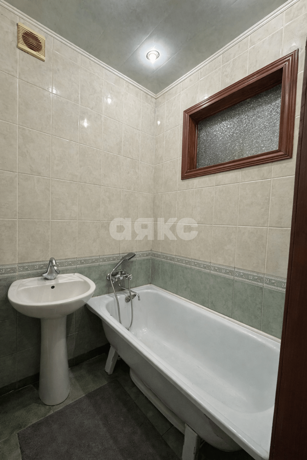 Фото №8: 3-комнатная квартира <span class="whitespace-nowrap">56 м²</span>, <span class="whitespace-nowrap">5/5 эт.</span> - Мариуполь, р. Ильичёвский, ул. Блажевича, 69