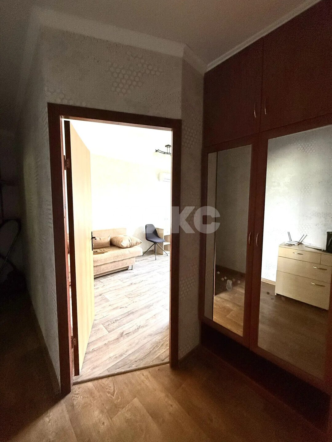 Фото №9: 2-комнатная квартира <span class="whitespace-nowrap">42 м²</span>, <span class="whitespace-nowrap">5/5 эт.</span> - Мариуполь, р. Приморский, пр-кт Нахимова, 166