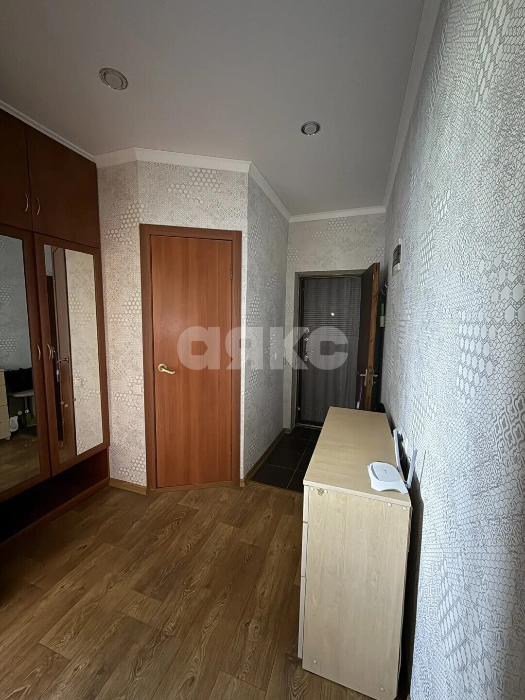 Фото №10: 2-комнатная квартира <span class="whitespace-nowrap">42 м²</span>, <span class="whitespace-nowrap">5/5 эт.</span> - Мариуполь, р. Приморский, пр-кт Нахимова, 166