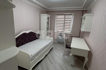 Фото №1: 5+-комнатная квартира <span class="whitespace-nowrap">119 м²</span>, <span class="whitespace-nowrap">3/10 эт.</span> - Мариуполь, р. Жовтневый, ул. Куприна, 7
