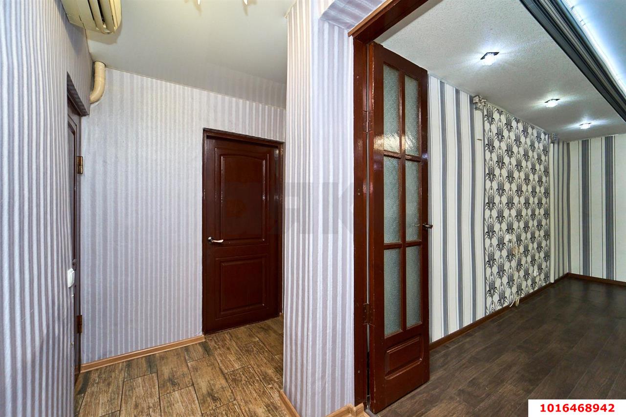 Фото №10: Дом <span class="whitespace-nowrap">64 м²</span> <span class="whitespace-nowrap">+ 0 сот.</span>, <span class="whitespace-nowrap">1 эт.</span> - Краснодар, Западный внутригородской округ, мкр. Центральный, ул. Володи Головатого, 231