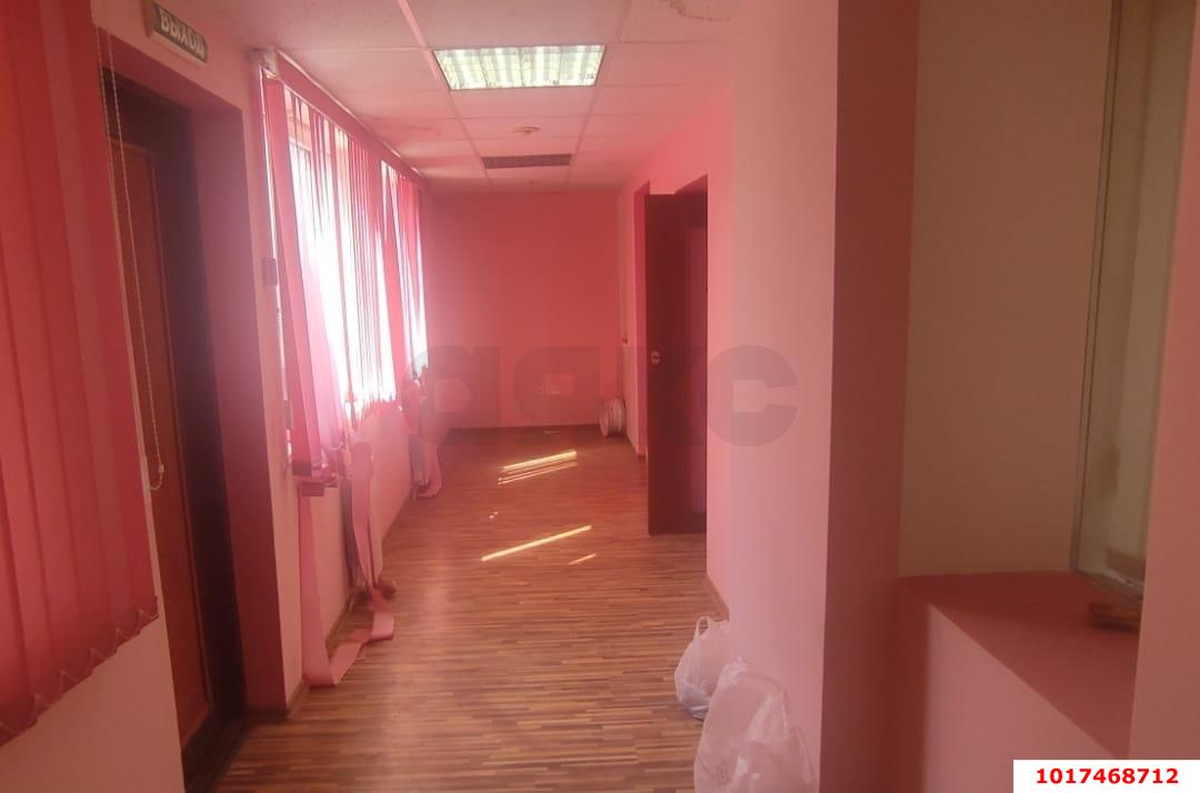 Фото №5: Офисное помещение <span class="whitespace-nowrap">92 м²</span>, <span class="whitespace-nowrap">1/2 эт.</span> - Краснодар, Западный внутригородской округ, мкр. Центральный, ул. Мира, 9/1