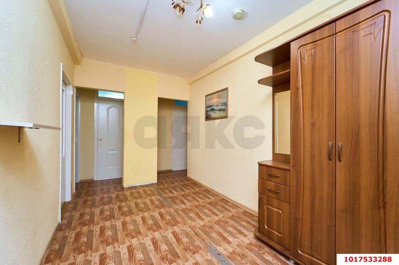 Фото №11: 2-комнатная квартира <span class="whitespace-nowrap">71 м²</span>, <span class="whitespace-nowrap">8/16 эт.</span> - Краснодар, Прикубанский внутригородской округ, мкр. Краевая Клиническая Больница, ул. Восточно-Кругликовская, 65