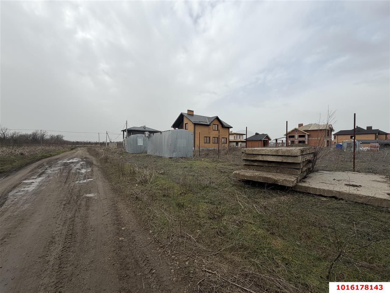 Фото №1: Земельный участок под ИЖС <span class="whitespace-nowrap">24 сот.</span> - Краснодар, Прикубанский внутригородской округ, мкр. жилой комплекс Испания, ул. Средиземноморская