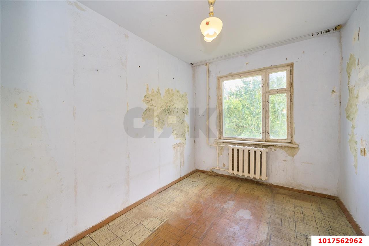 Фото №8: 4-комнатная квартира <span class="whitespace-nowrap">60 м²</span>, <span class="whitespace-nowrap">3/5 эт.</span> - Краснодар, Прикубанский внутригородской округ, мкр. Славянский, ул. Красных Партизан, 161/1