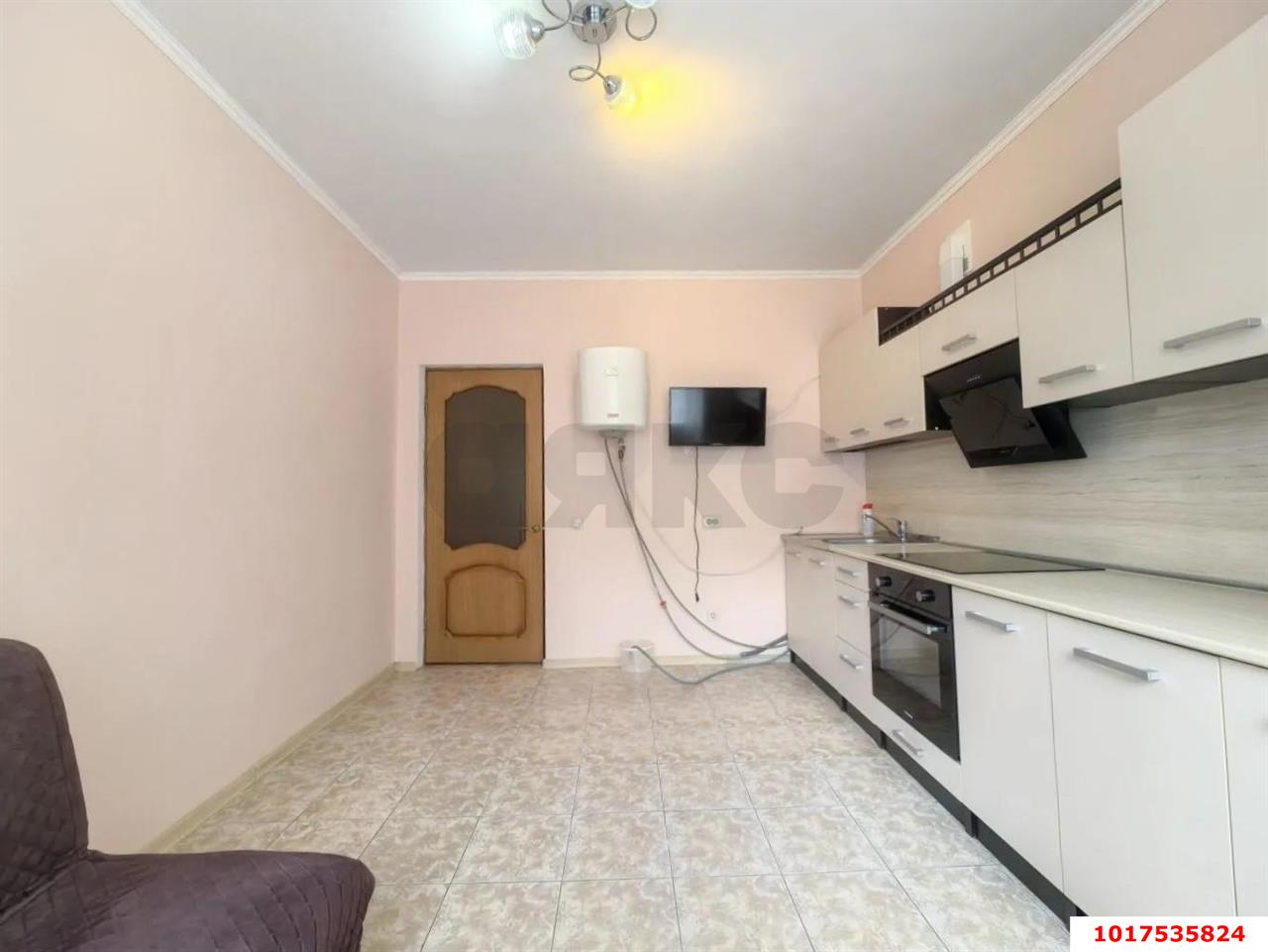 Фото №3: 1-комнатная квартира <span class="whitespace-nowrap">39 м²</span>, <span class="whitespace-nowrap">5/7 эт.</span> - Краснодар, Прикубанский внутригородской округ, мкр. Новый, ул. Апрельская, 5