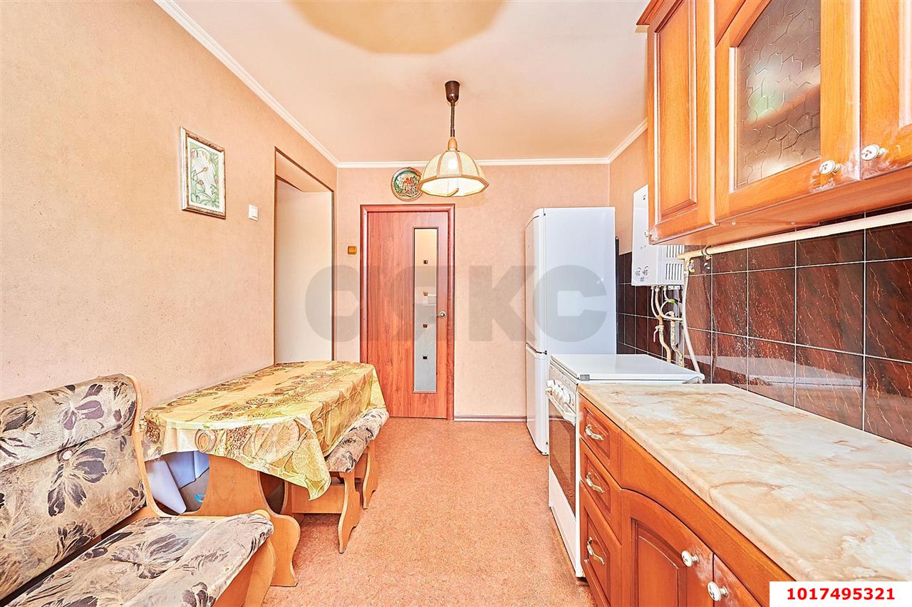 Фото №7: 3-комнатная квартира <span class="whitespace-nowrap">77 м²</span>, <span class="whitespace-nowrap">3/3 эт.</span> - Краснодар, Карасунский внутригородской округ, мкр. Камвольно-суконный Комбинат, ул. Сормовская, 22