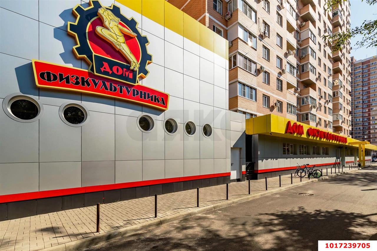Фото №3: 1-комнатная квартира <span class="whitespace-nowrap">42 м²</span>, <span class="whitespace-nowrap">3/16 эт.</span> - Краснодар, Карасунский внутригородской округ, Гидростроителей, мкр. ЖК Феникс, ул. имени В.Н. Мачуги, 6/2к1