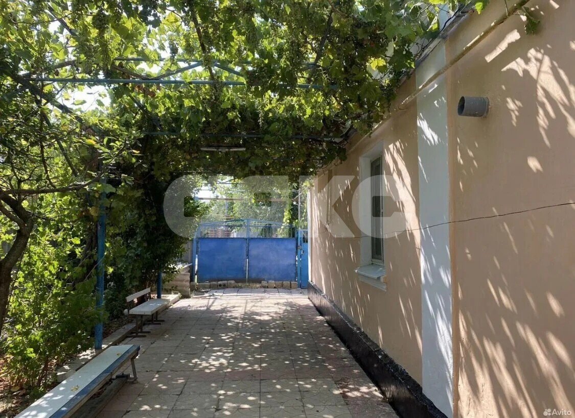 Фото №3: Дом <span class="whitespace-nowrap">84 м²</span> <span class="whitespace-nowrap">+ 6 сот.</span>, <span class="whitespace-nowrap">1 эт.</span> - Анапская, ул. Совхозная
