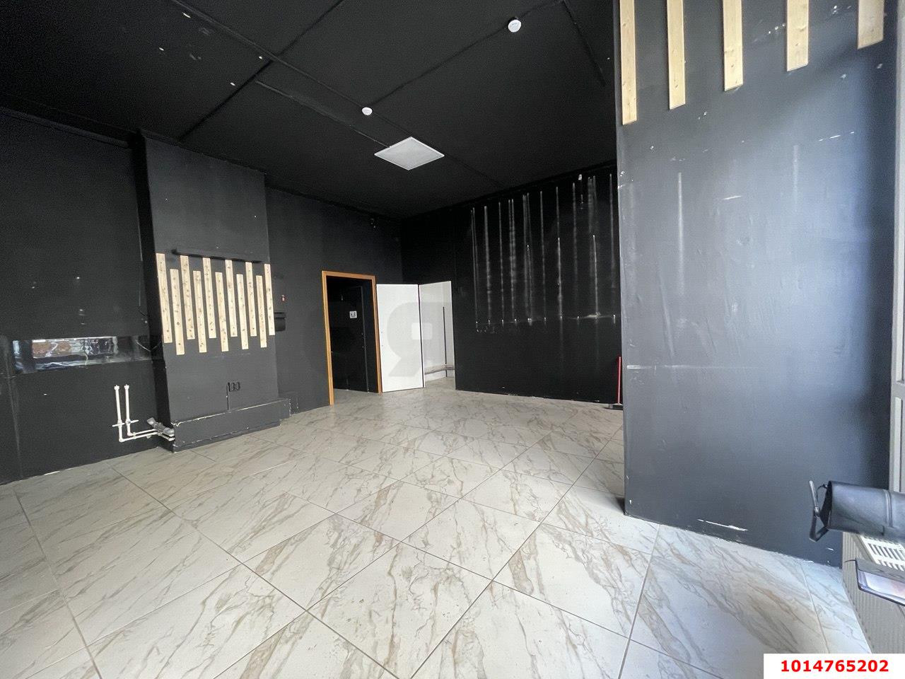 Фото №7: Торговое помещение <span class="whitespace-nowrap">52 м²</span>, <span class="whitespace-nowrap">1/24 эт.</span> - Краснодар, Прикубанский внутригородской округ, ЖК Лучший, мкр. имени Петра Метальникова, ул. Петра Метальникова, 38