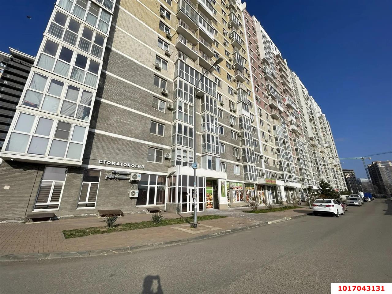 Фото №1: Торговое помещение <span class="whitespace-nowrap">74 м²</span>, <span class="whitespace-nowrap">1/16 эт.</span> - Краснодар, Прикубанский внутригородской округ, мкр. жилой комплекс Сармат, ул. Западный Обход, 65к1