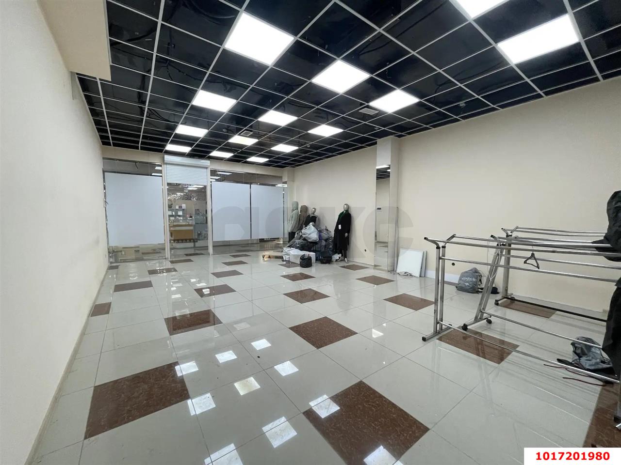 Фото №7: Торговое помещение <span class="whitespace-nowrap">350 м²</span>, <span class="whitespace-nowrap">1/2 эт.</span> - Славянск-на-Кубани, ул. Ковтюха, 19