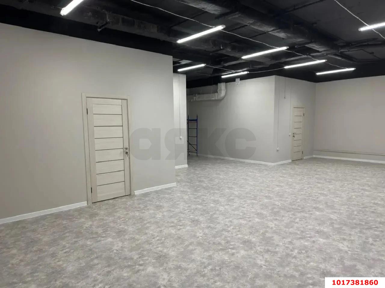 Фото №4: Торговое помещение <span class="whitespace-nowrap">151 м²</span>, <span class="whitespace-nowrap">16 эт.</span> - Краснодар, мкр. Западный внутригородской округ, ул. имени Дзержинского, 93