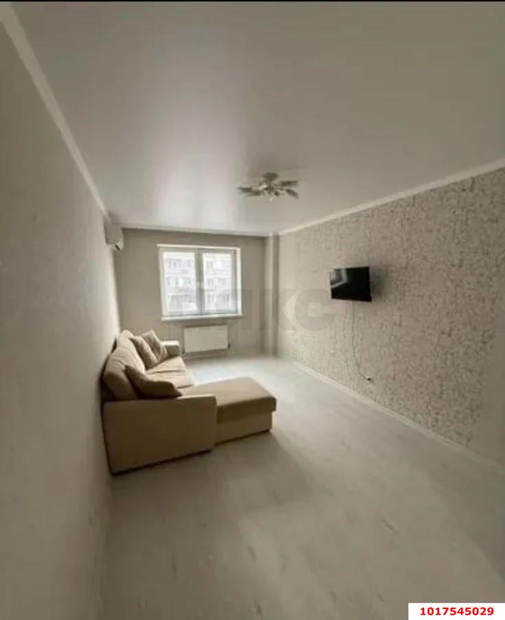 Фото №5: 1-комнатная квартира <span class="whitespace-nowrap">48 м²</span>, <span class="whitespace-nowrap">13/17 эт.</span> - Краснодар, Прикубанский внутригородской округ, Музыкальный, мкр. ЖК Времена Года, ул. Евгении Жигуленко, 4