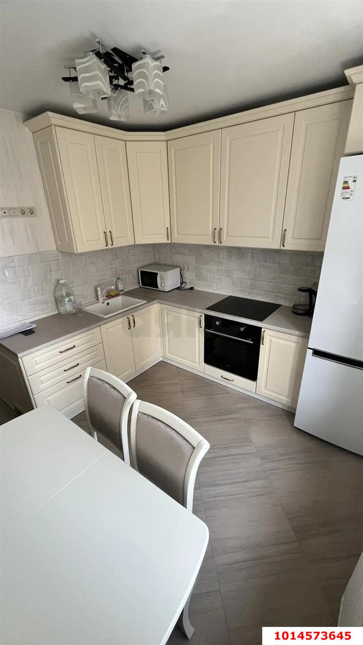 Фото №3: 2-комнатная квартира <span class="whitespace-nowrap">60 м²</span>, <span class="whitespace-nowrap">9/25 эт.</span> - Краснодар, Центральный внутригородской округ, Центральный, мкр. ЖК Три Богатыря, ул. Садовая, 161/2к2