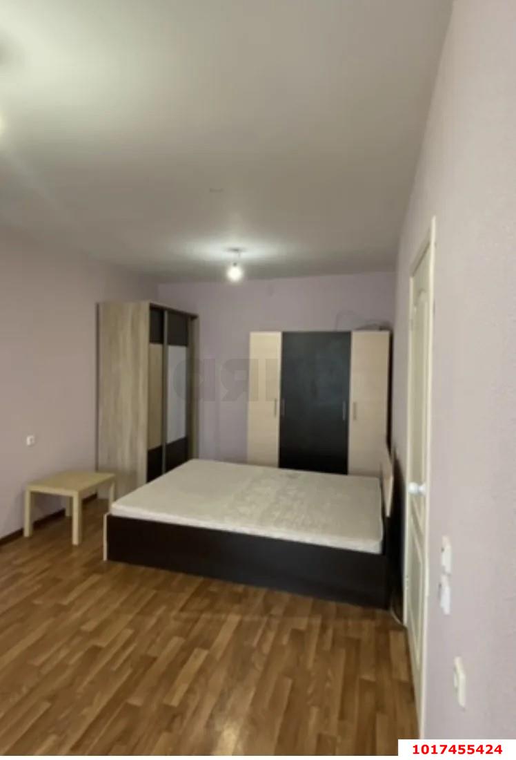 Фото №4: 1-комнатная квартира <span class="whitespace-nowrap">39 м²</span>, <span class="whitespace-nowrap">13/17 эт.</span> - Краснодар, Прикубанский внутригородской округ, мкр. Восточно-Кругликовский, ул. Черкасская, 141