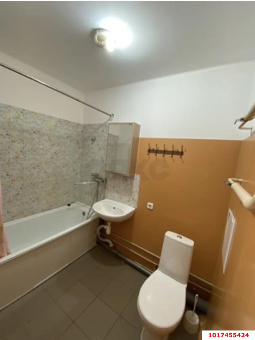 Фото №6: 1-комнатная квартира <span class="whitespace-nowrap">39 м²</span>, <span class="whitespace-nowrap">13/17 эт.</span> - Краснодар, Прикубанский внутригородской округ, мкр. Восточно-Кругликовский, ул. Черкасская, 141