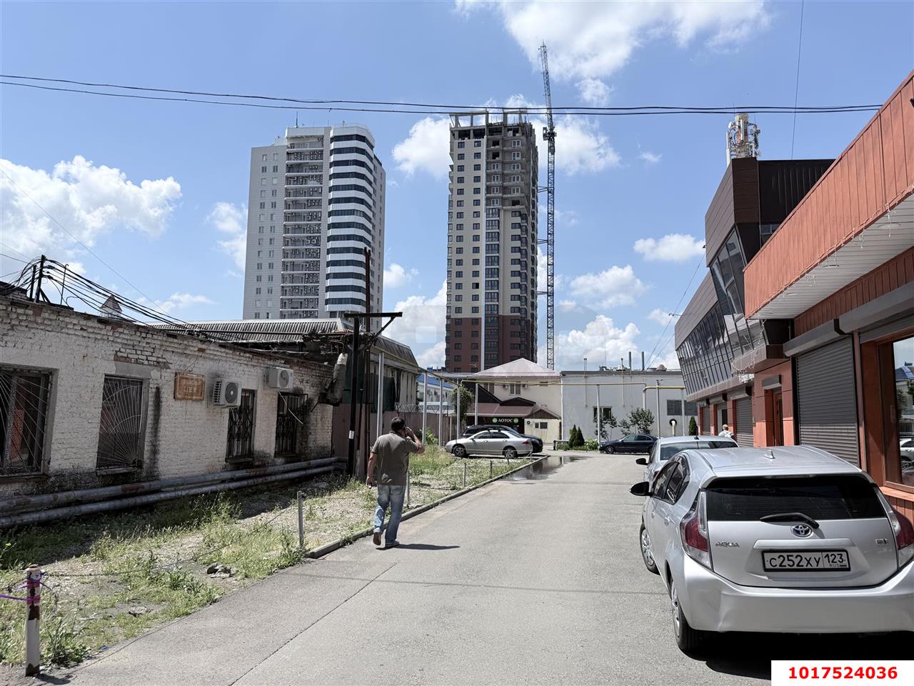 Фото №11: Студия <span class="whitespace-nowrap">36 м²</span>, <span class="whitespace-nowrap">12/24 эт.</span> - Краснодар, Западный внутригородской округ, ЖК Заря, мкр. Фестивальный, ул. Монтажников, 1/2