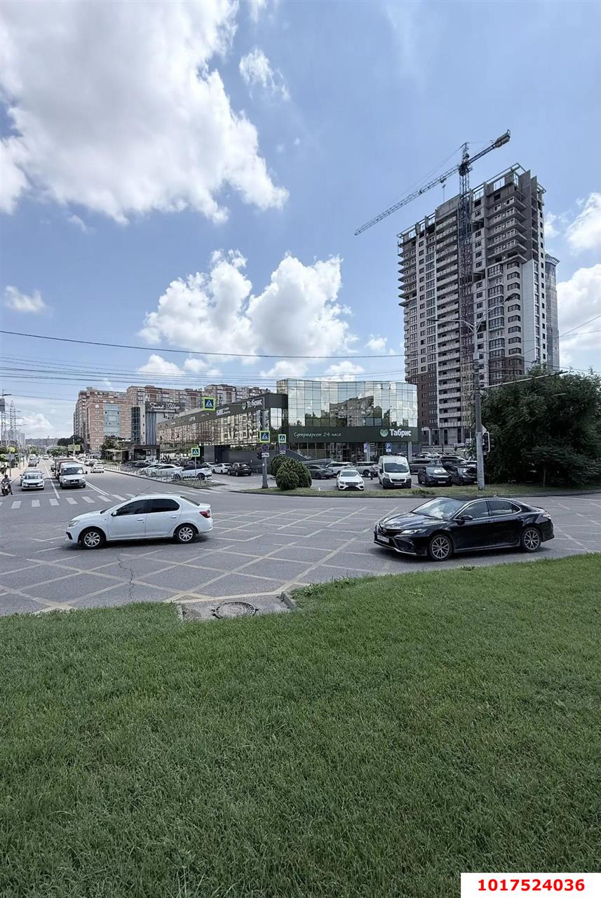 Фото №3: Студия <span class="whitespace-nowrap">36 м²</span>, <span class="whitespace-nowrap">12/24 эт.</span> - Краснодар, Западный внутригородской округ, ЖК Заря, мкр. Фестивальный, ул. Монтажников, 1/2