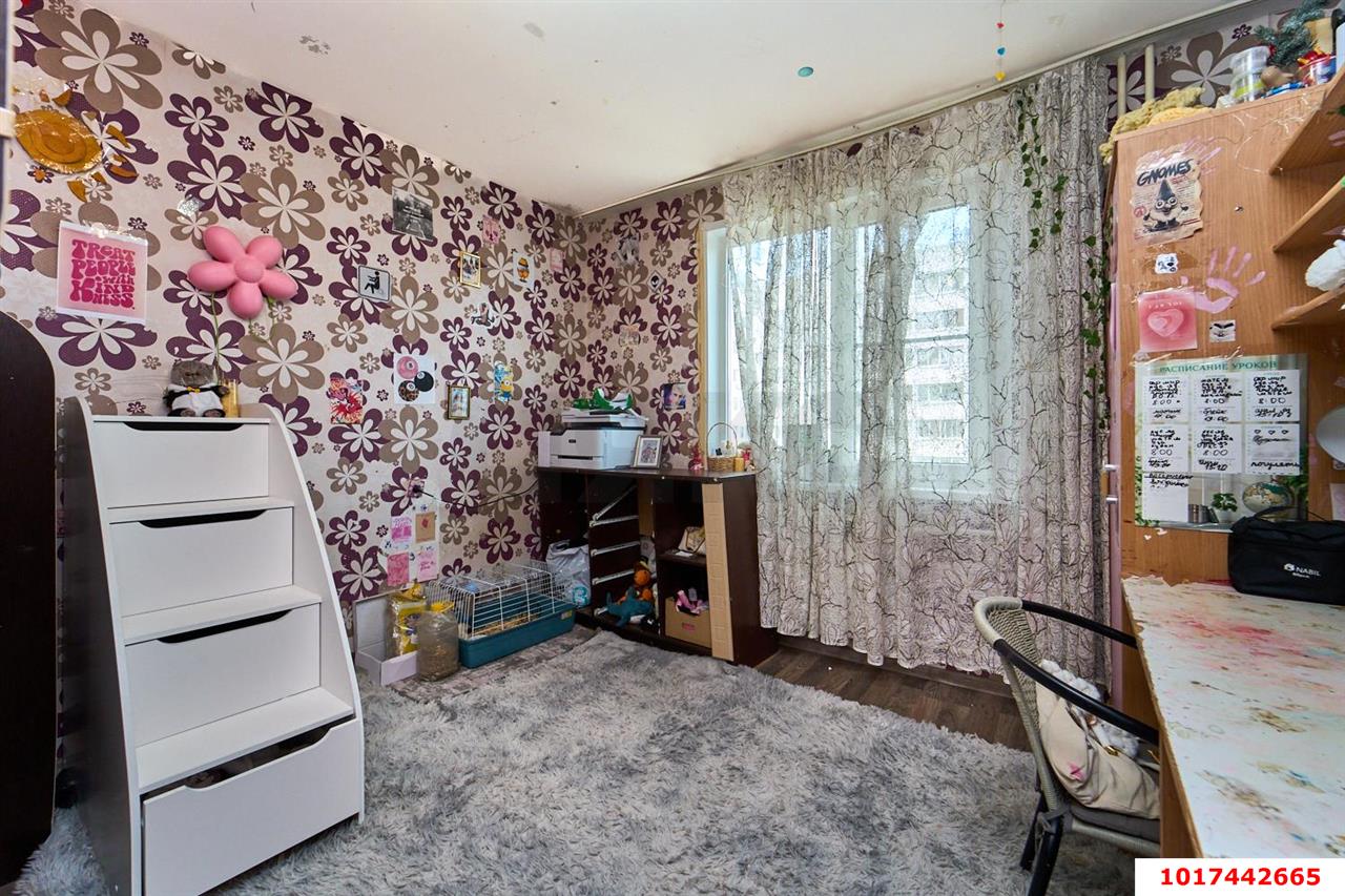 Фото №8: 3-комнатная квартира <span class="whitespace-nowrap">79 м²</span>, <span class="whitespace-nowrap">1/16 эт.</span> - Краснодар, Прикубанский внутригородской округ, мкр. Завод Измерительных Приборов, ул. имени 40-летия Победы, 33/10