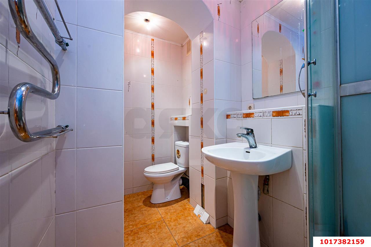 Фото №10: 3-комнатная квартира <span class="whitespace-nowrap">106 м²</span>, <span class="whitespace-nowrap">2/8 эт.</span> - Краснодар, мкр. Западный внутригородской округ, ул. Фёдора Лузана, 19